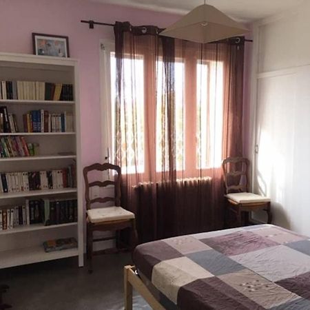 Maison Familiale A Nîmes Buitenkant foto