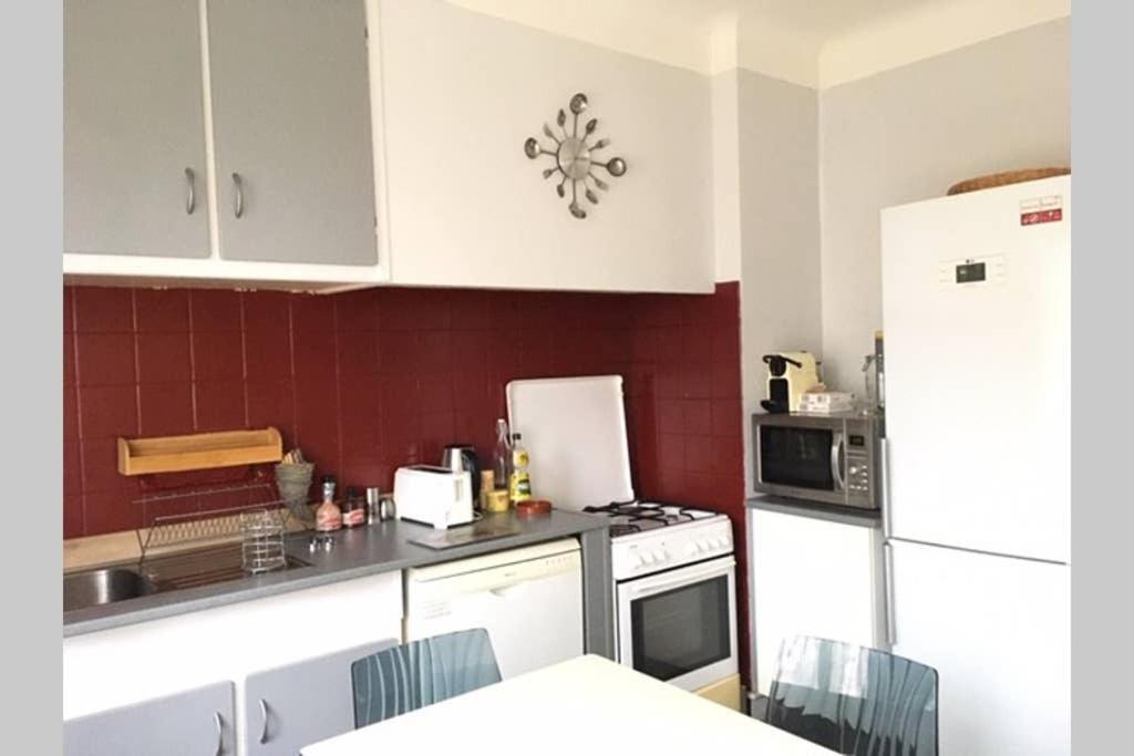 Maison Familiale A Nîmes Buitenkant foto
